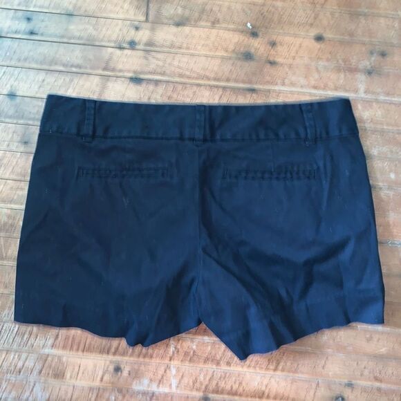 Banana Republic Ryan black flat front preppy normcore 6 shorts - Picture 3 of 3